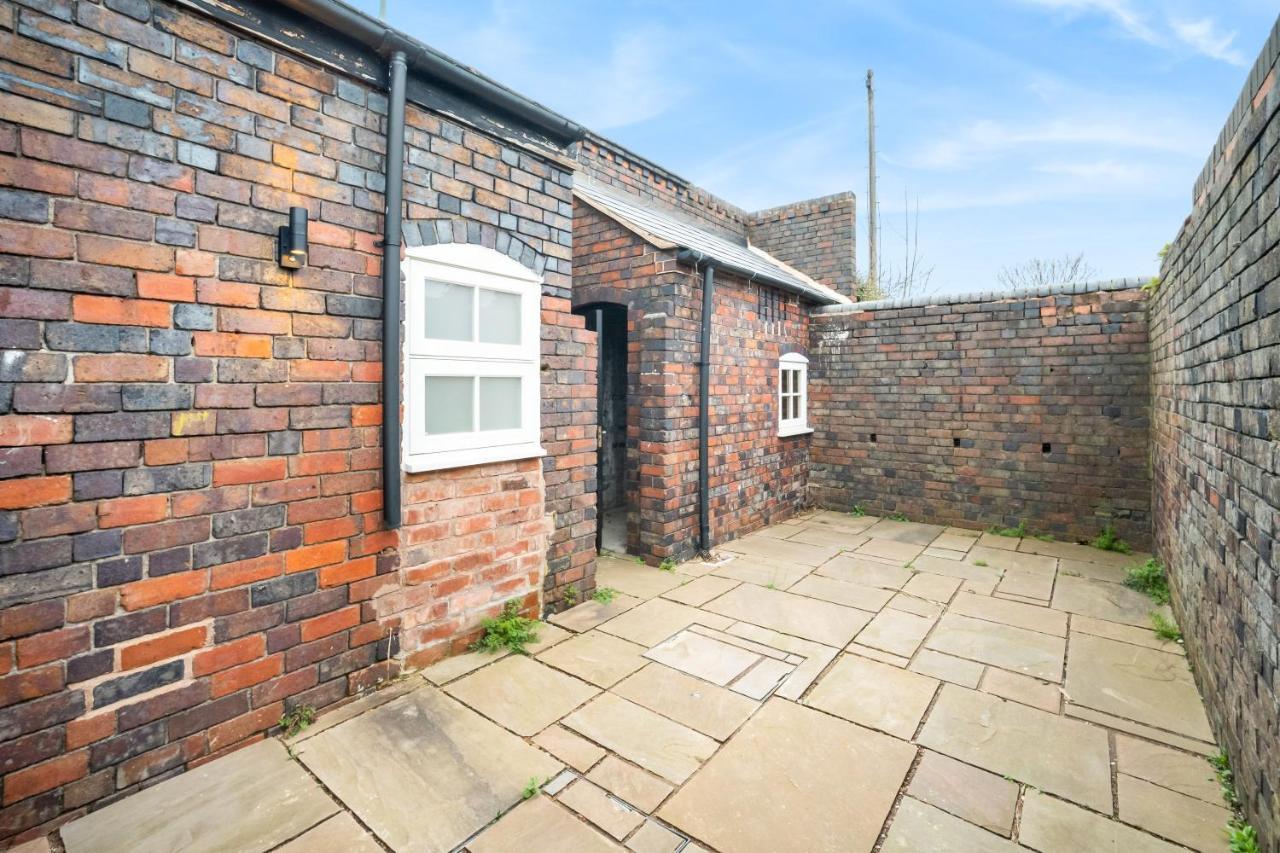Beautiful Waterside Apartment - Parking - Perry Barr - Top Rated Birmingam Exterior foto