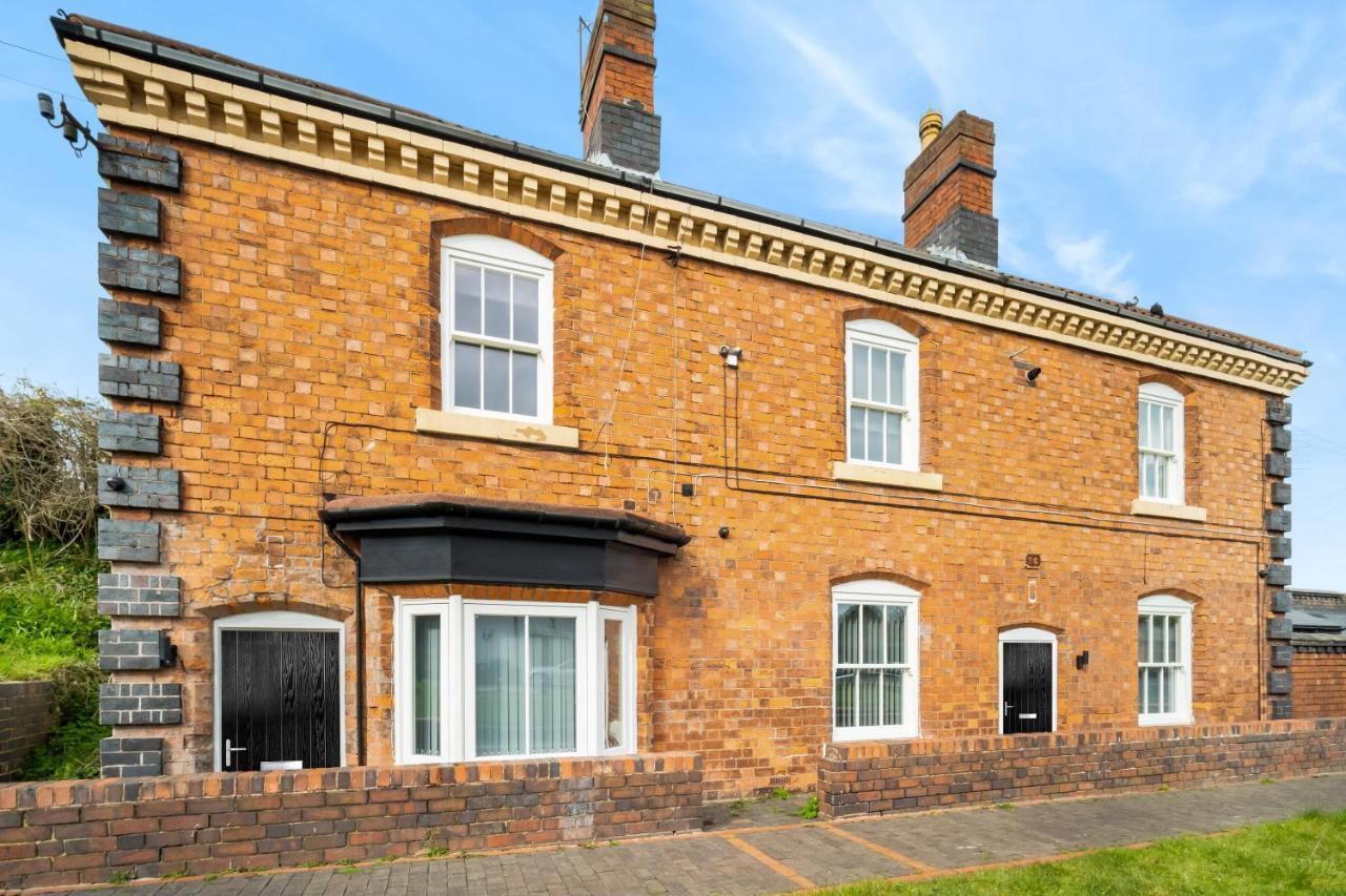 Beautiful Waterside Apartment - Parking - Perry Barr - Top Rated Birmingam Exterior foto